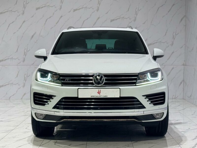 Volkswagen Touareg 3.0 TDI V6 BlueMotion Tech R-Line Plus Tiptronic 4WD Euro 6 (s/s) 5dr - Image 2