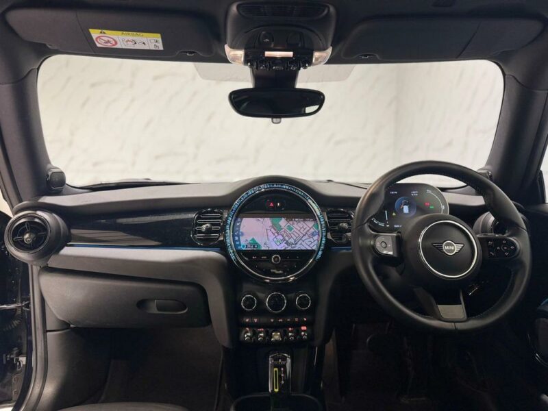 MINI Electric Hatch Cooper SE 32.6kWh Level 3 Auto 3dr - Image 4